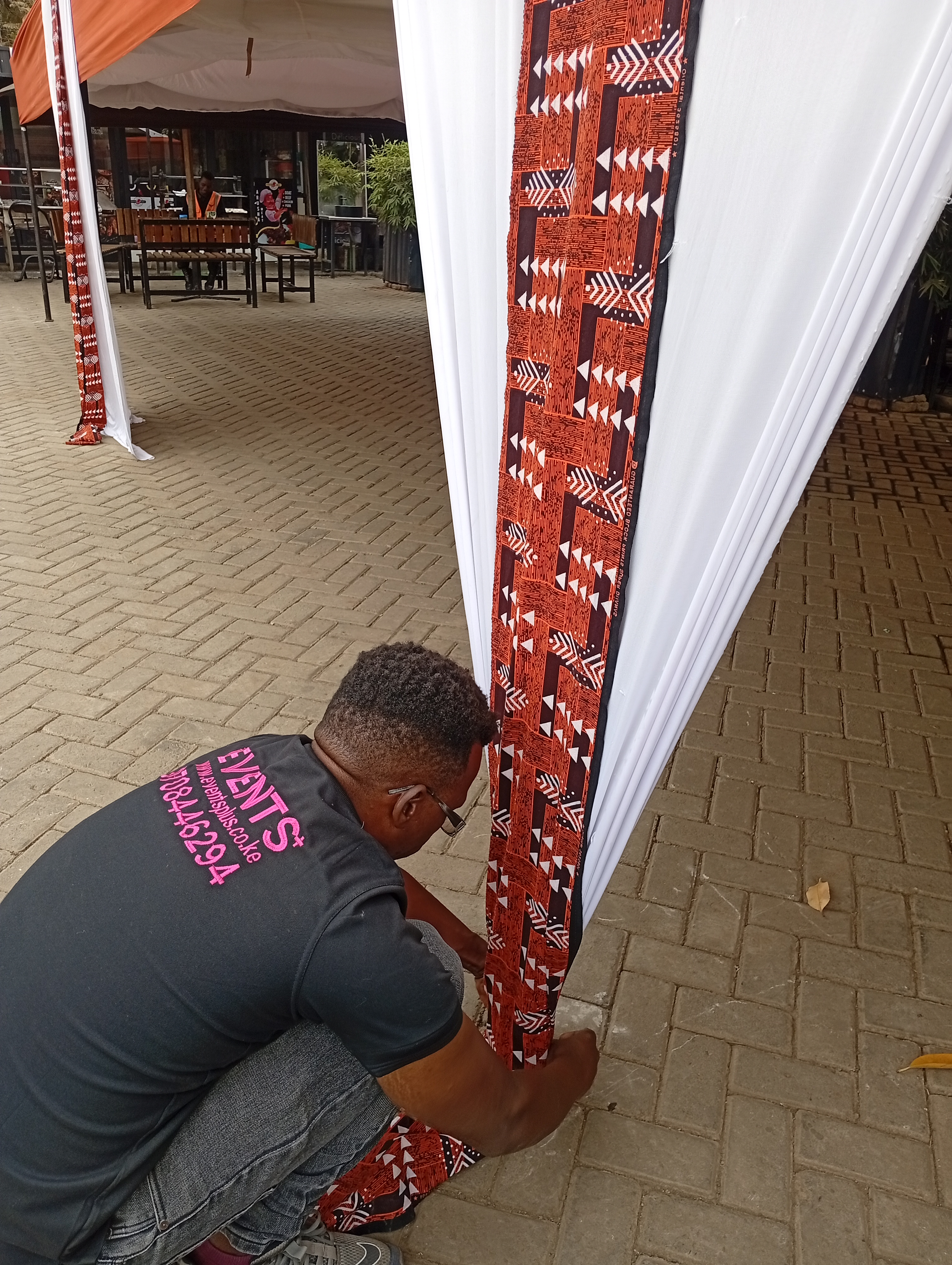 Traditional Décor at The Coin Bar & Grill, Eastern Bypass photo 4